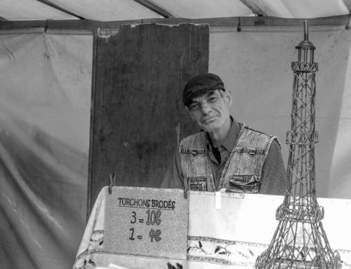 IMG_1500_market_man_